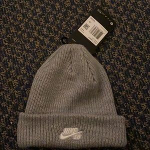 Nike gray skateboarding beanie